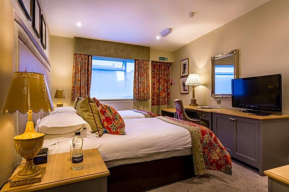 The Talbot Hotel, Oundle , Near Peterborough - The Coaching Inn Group