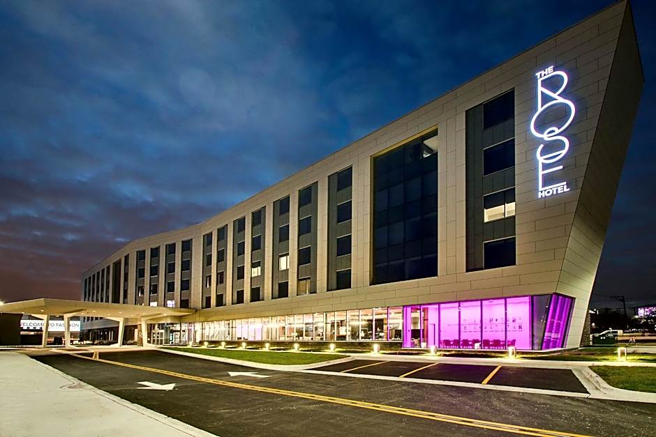 The Rose Hotel Chicago O'Hare, Tapestry Collection by Hilton