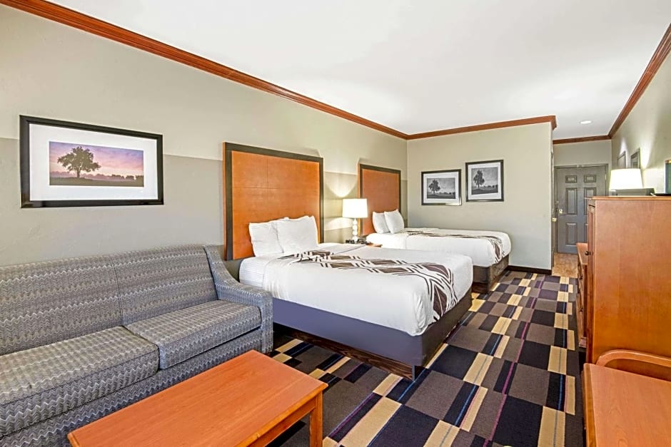 La Quinta Inn & Suites by Wyndham Oklahoma City - Moore