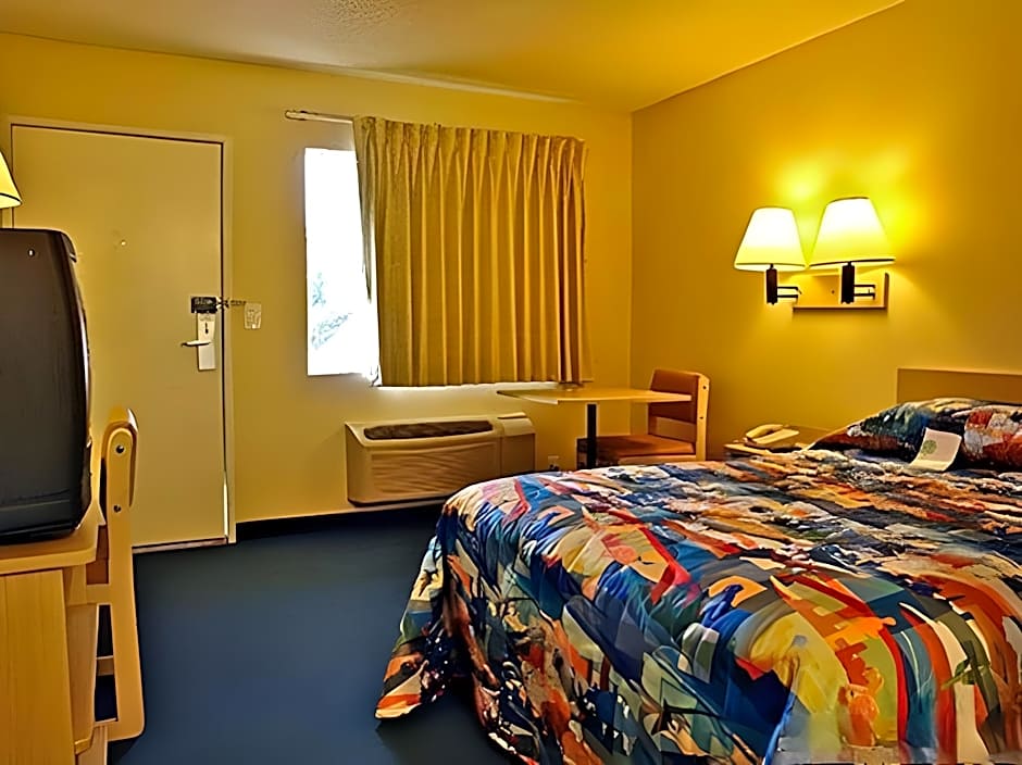 Motel 6-Everett, WA - South