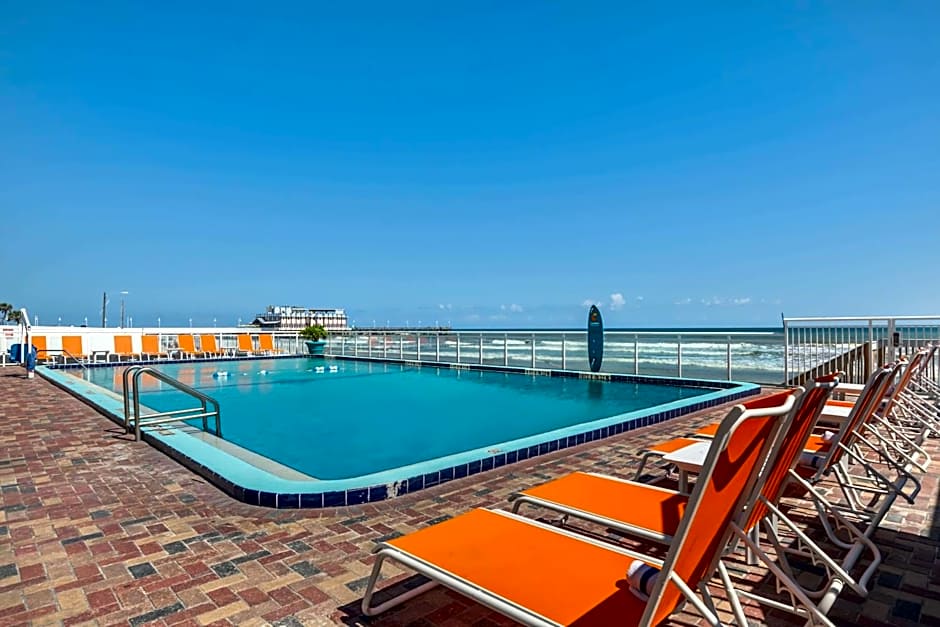 Comfort Inn & Suites Daytona Beach Oceanfront