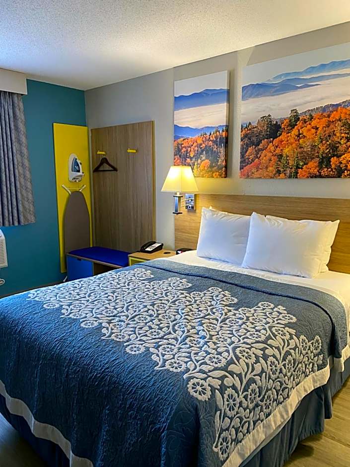 Days Inn by Wyndham Brunswick Bath Area