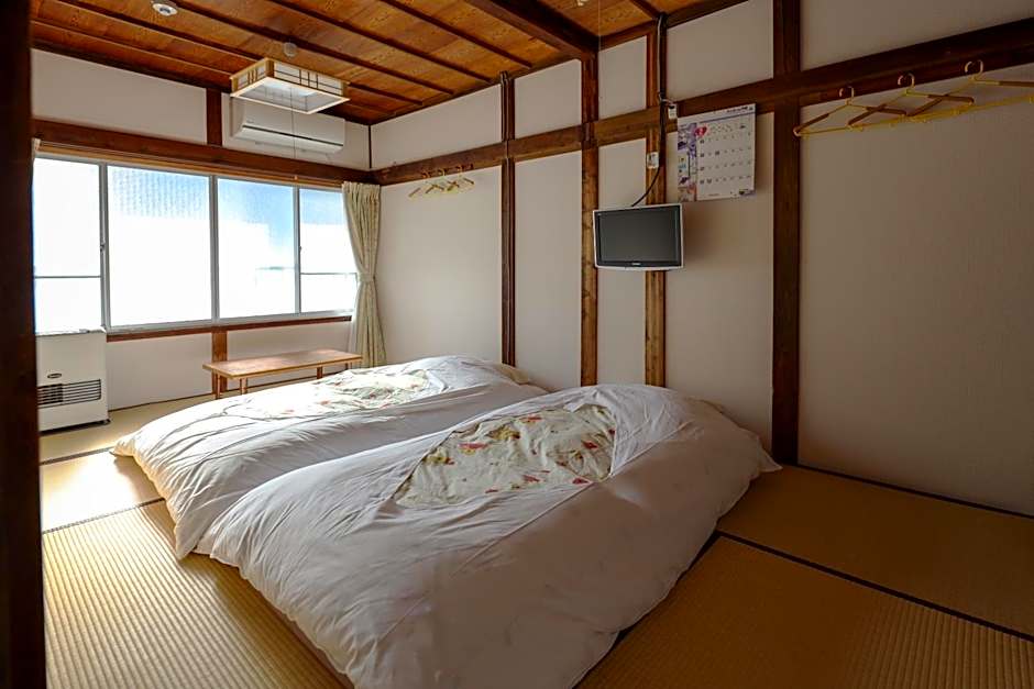 Fujiyoshida Youth Hostel