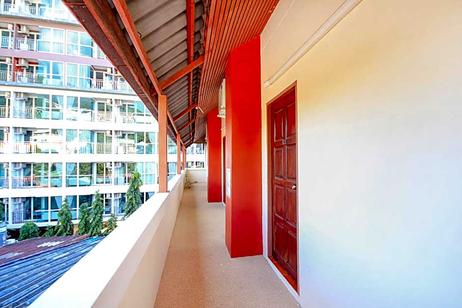 Ban Elephant Blanc Apartment