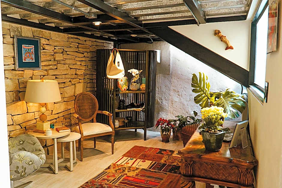 Flamboyan Hotel & Residences