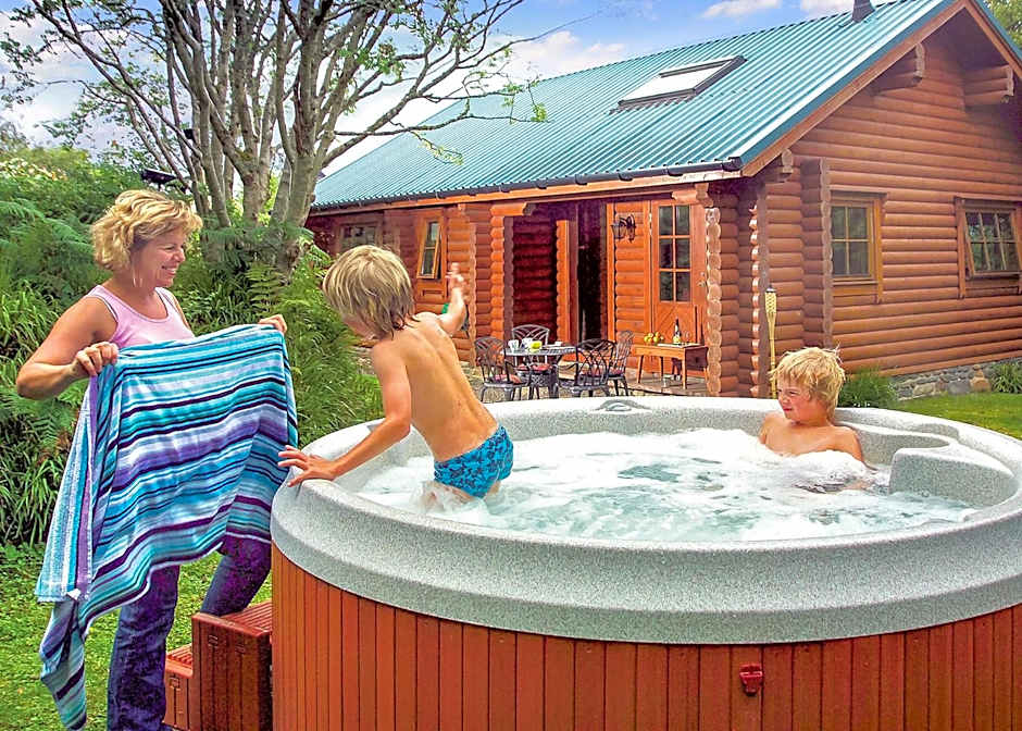 Loch Shuna Lodges