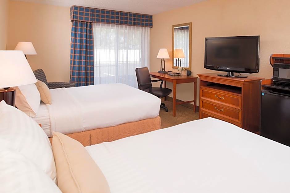 Ramada by Wyndham Midtown Grand Island