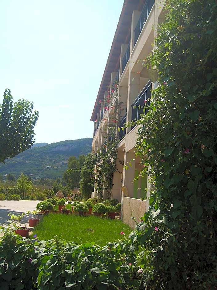 Pansion Porto Tsi Ostrias