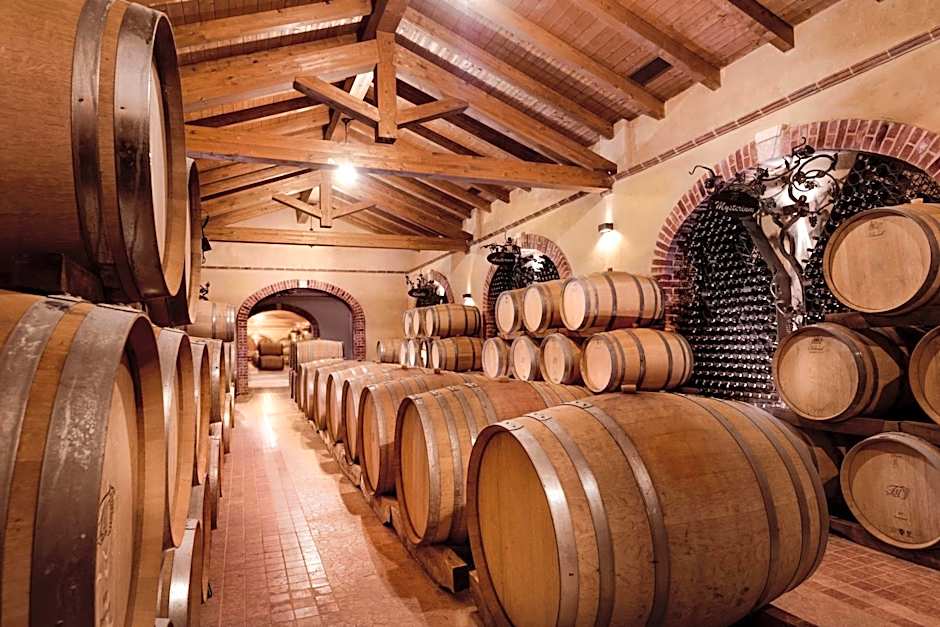 Tenuta Montemagno Relais & Wines