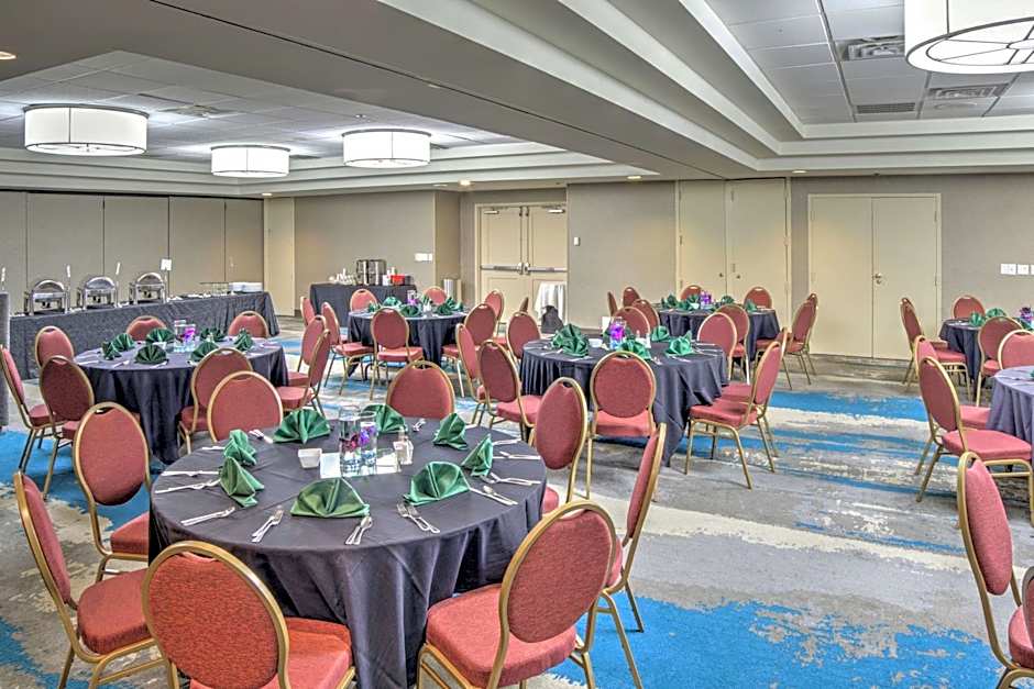 Embassy Suites By Hilton Hotel Indianapolis-North