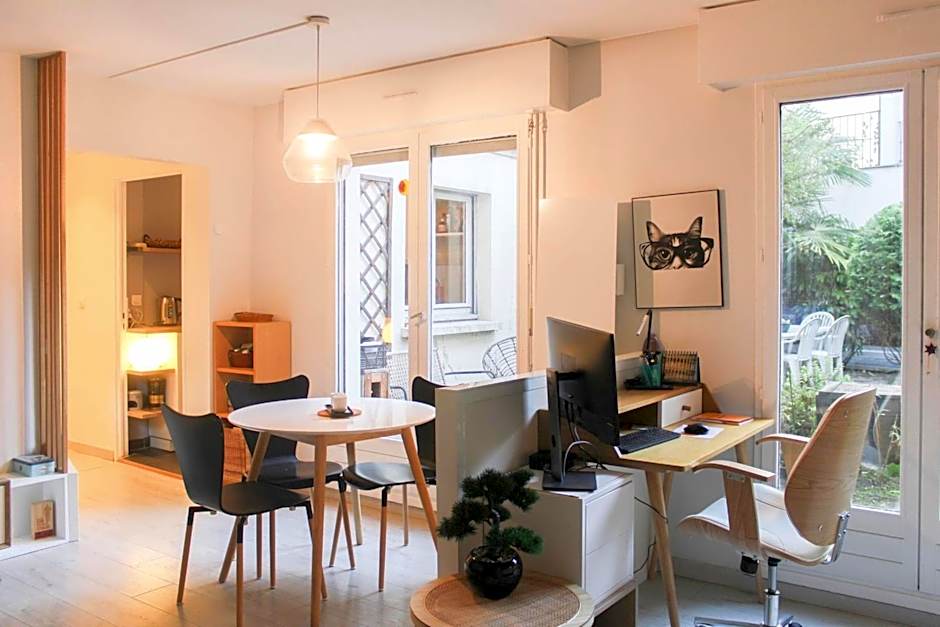 Cozy 40 m in Old Puteaux