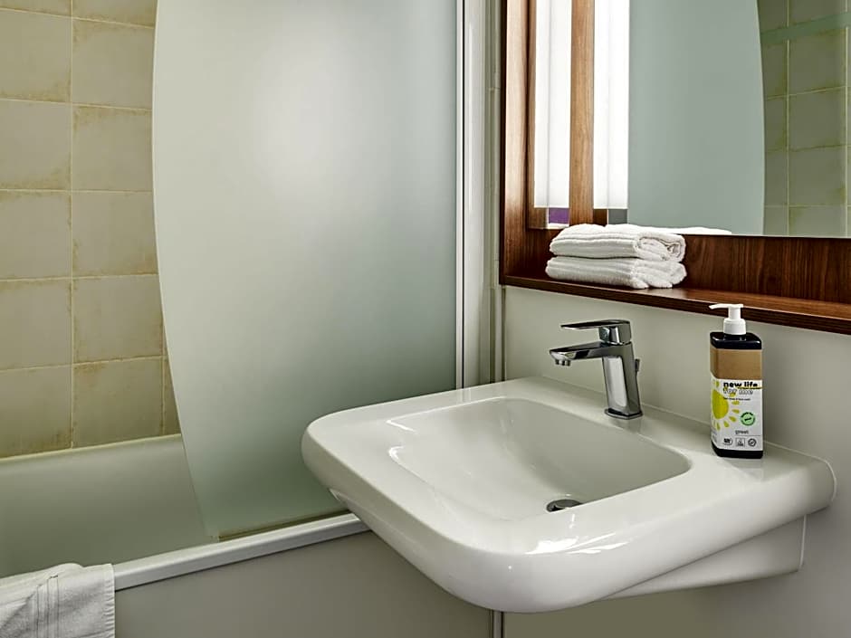 Greet Hotel Versailles - Voisins Le Bretonneux