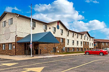 Econo Lodge Inn & Suites Auburn