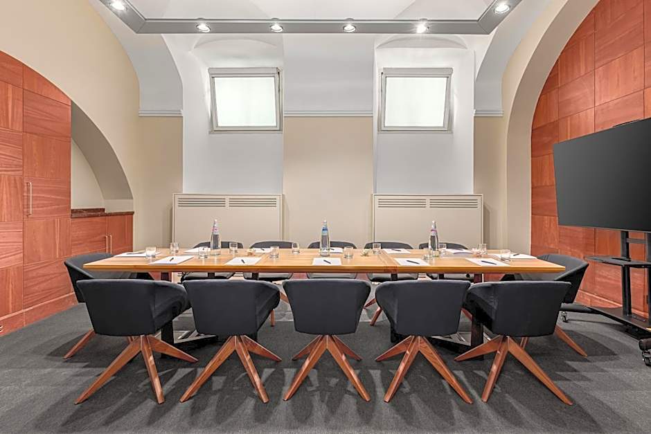 Room Mate Collection Mia, Rome Colosseum