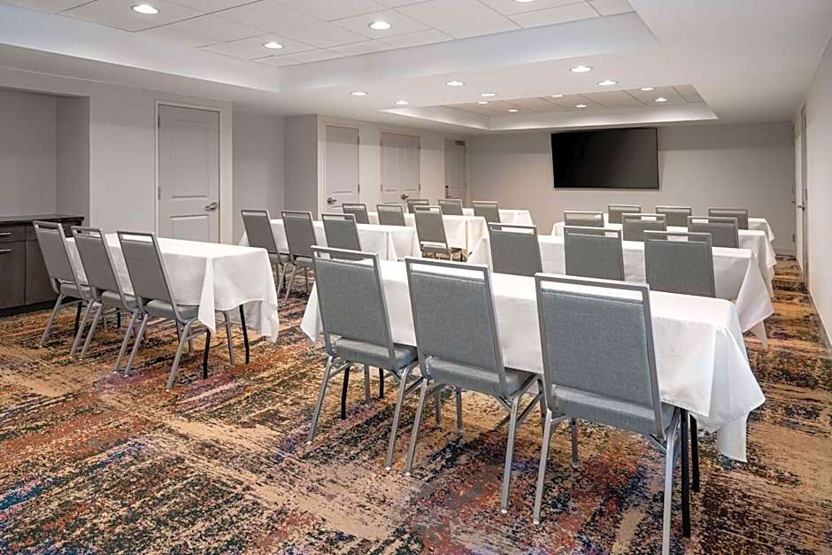 Homewood Suites by Hilton Eatontown