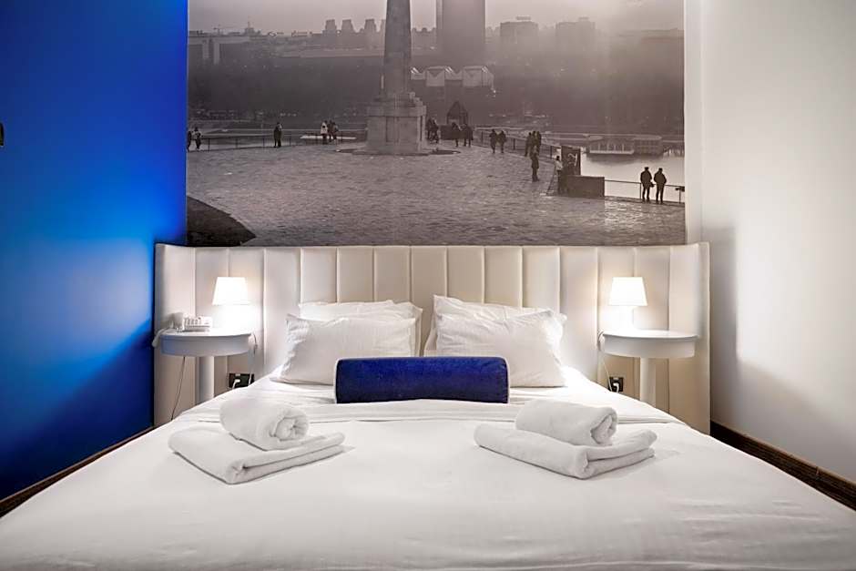 Hotel Passport
