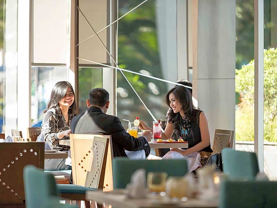 Novotel Makassar Grand Shayla Hotel