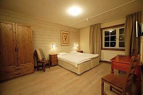 Two-Bedroom Apartment with Sauna