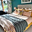 Green Gables B&B Waterfront Apartment or Garden Studio