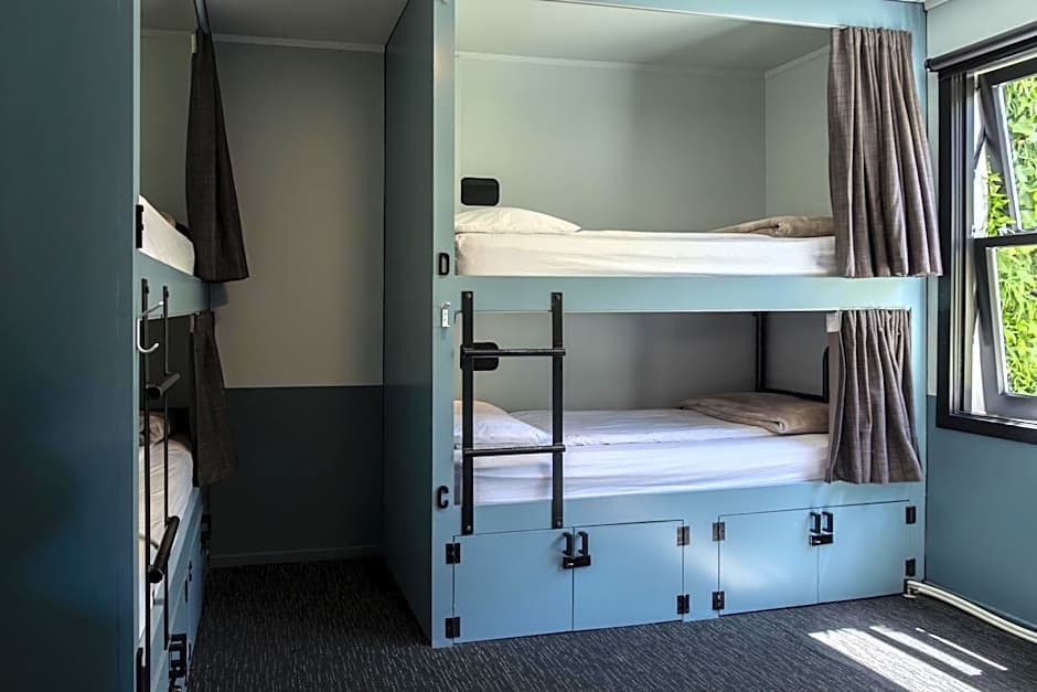 The Black Sheep Backpackers