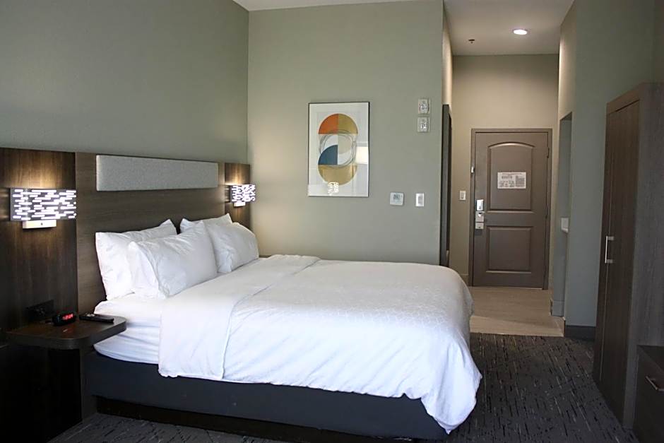 Holiday Inn Express Hotel & Suites Shamrock North By IHG