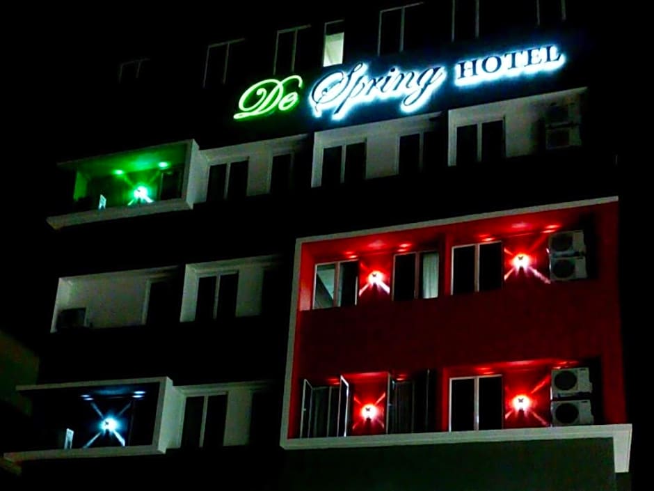 De Spring Hotel