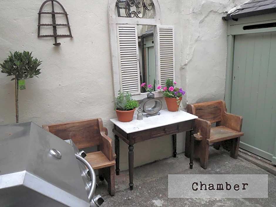 Trembling Madness Apartments