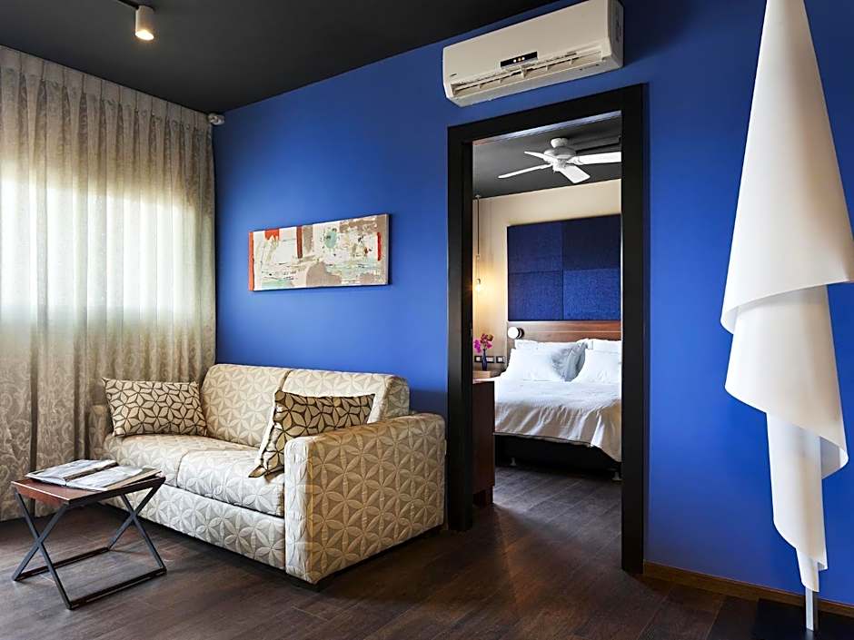 Photo 1 of 3 of Suite