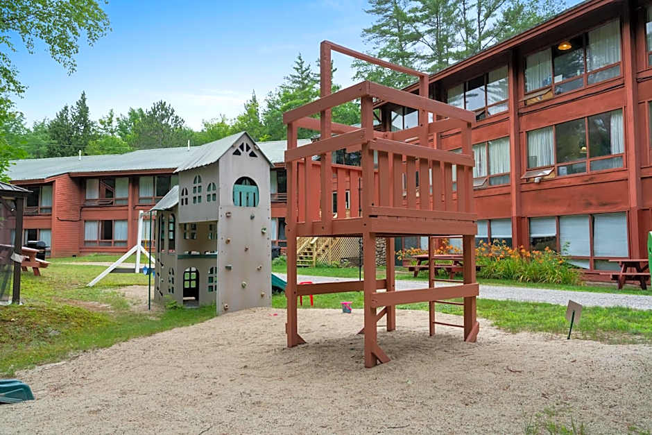 Evergreen Valley Inn
