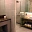 AM Hotel