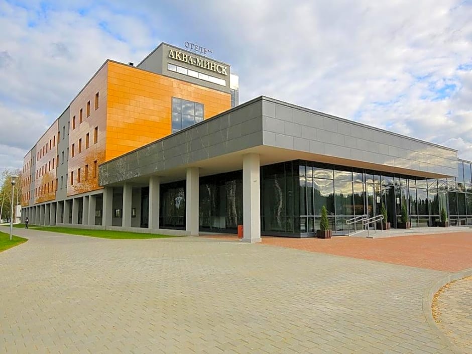 Aqua-Minsk Hotel