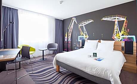 Suite with One Double Bed and Sofa Bed