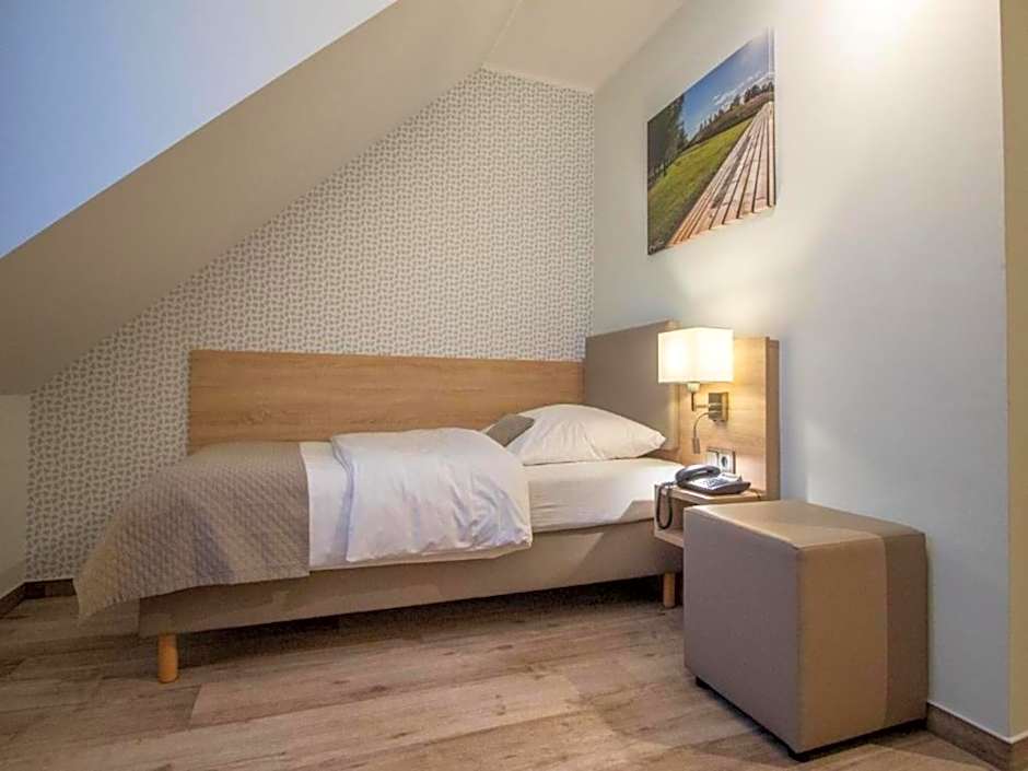 Wolfsburg Fallersleben Hotel by Belvilla
