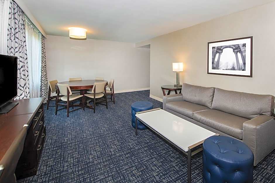 Sheraton Suites Philadelphia Airport