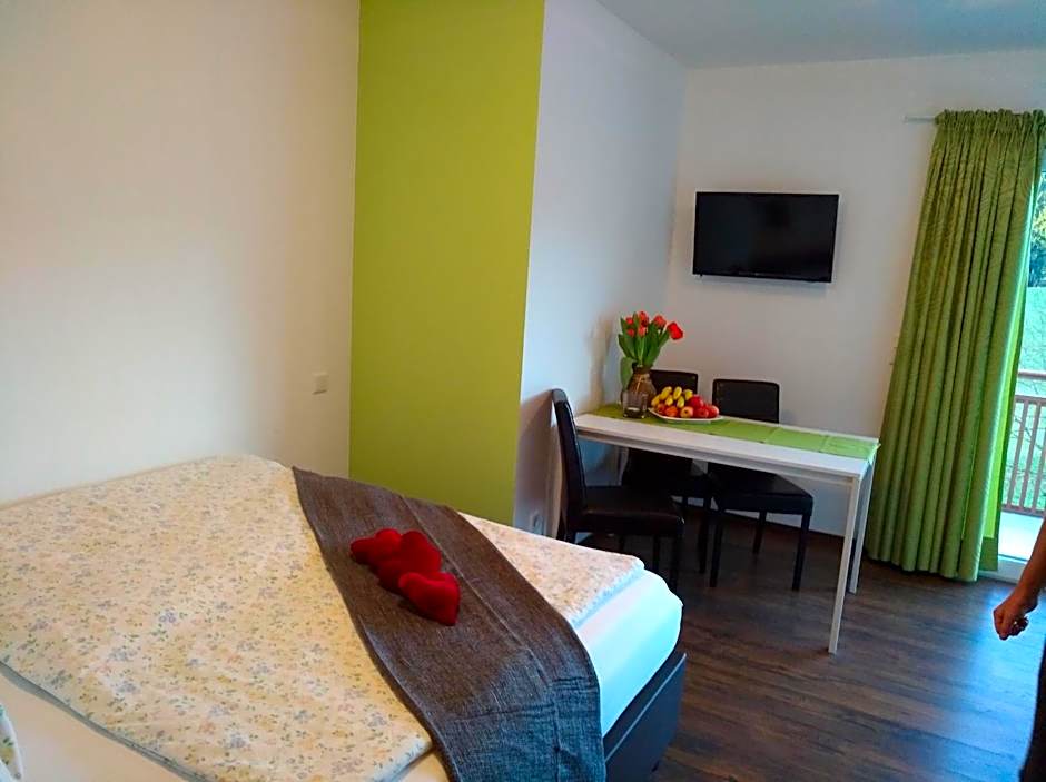 Photo 1 of 3 of Single Room