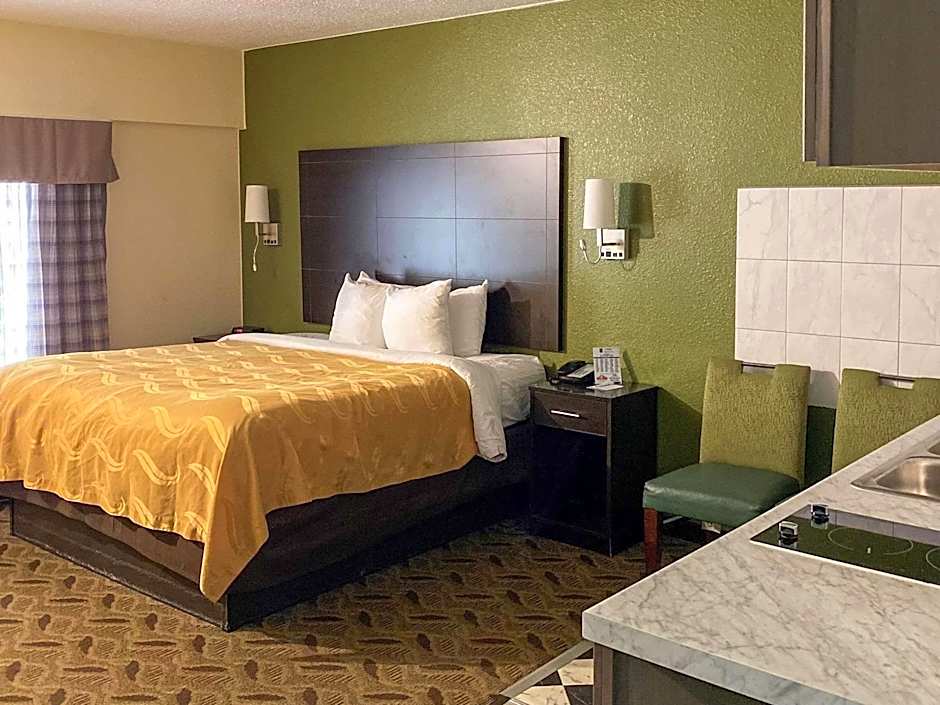 Quality Inn Roanoke-Tanglewood