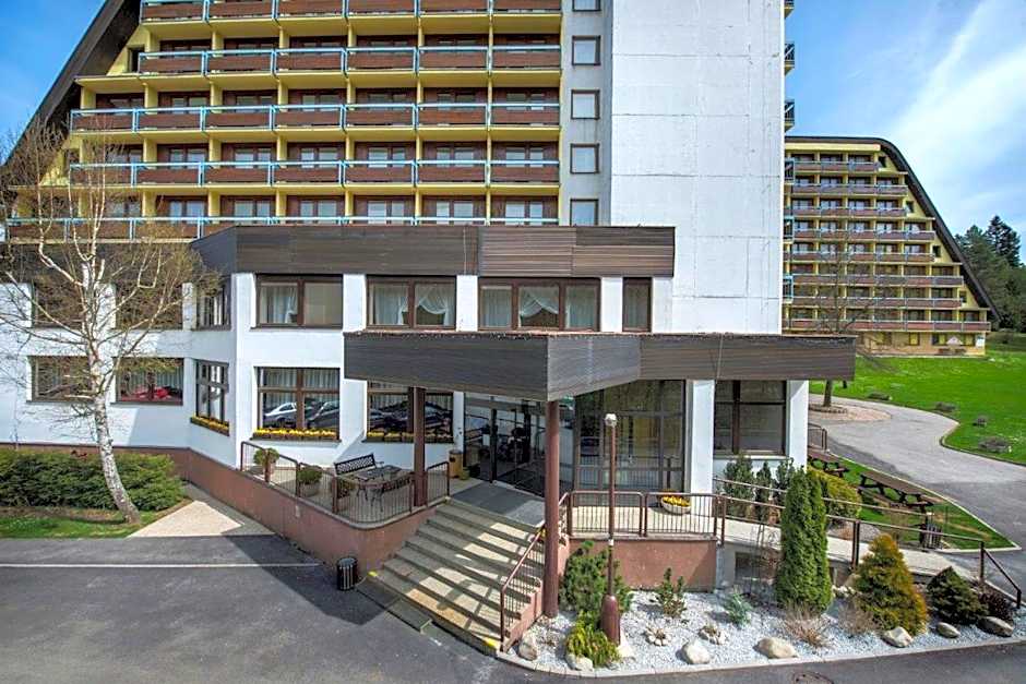 Hotel SOREA ĽUBOVŇA