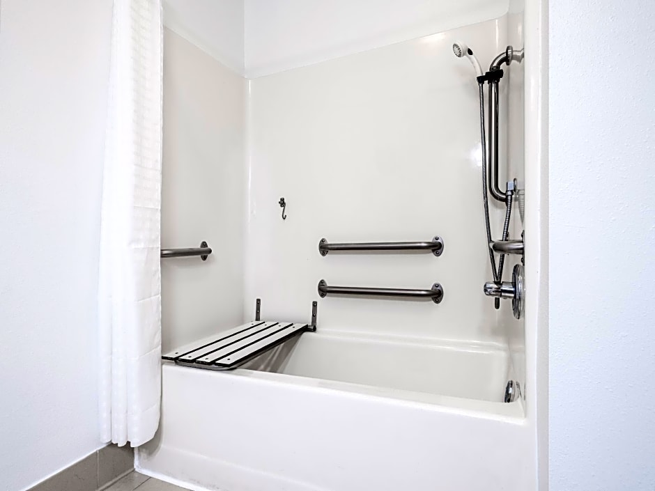 Country Inn & Suites by Radisson, Toledo, OH