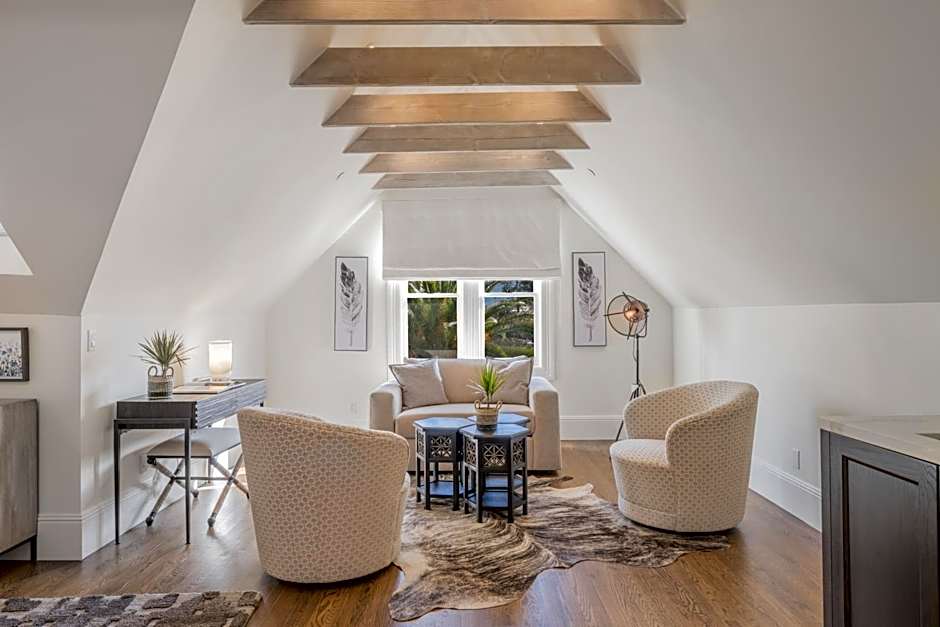 The George - Luxury Boutique Inn