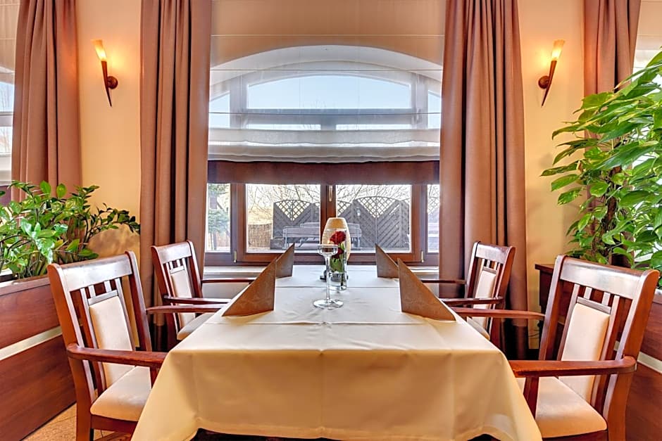 Amber Hotel