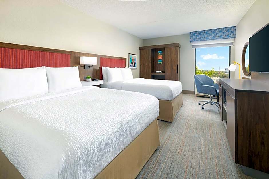 Hampton Inn Long Island/Islandia