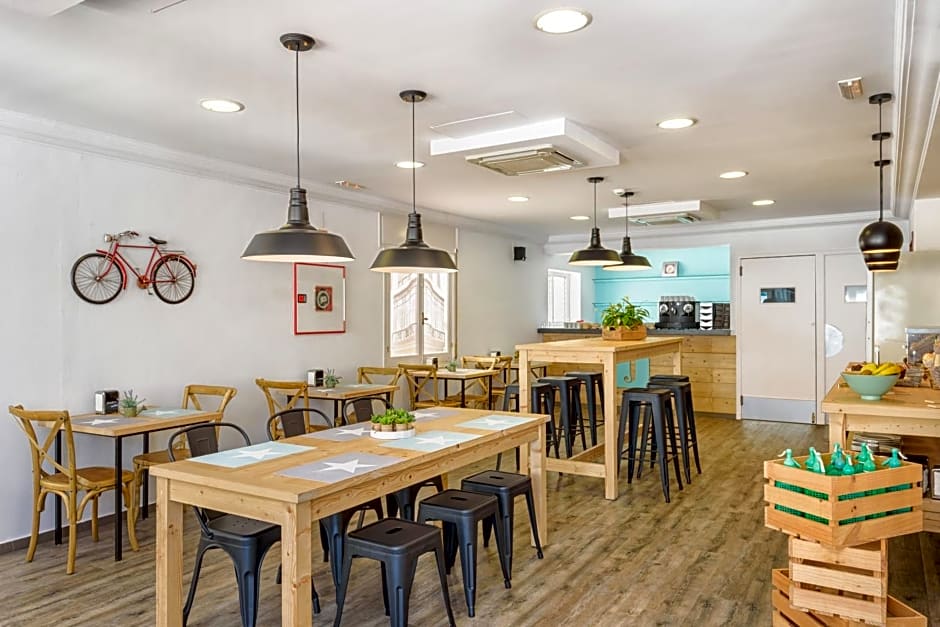 Hostal Jume - Urban Rooms