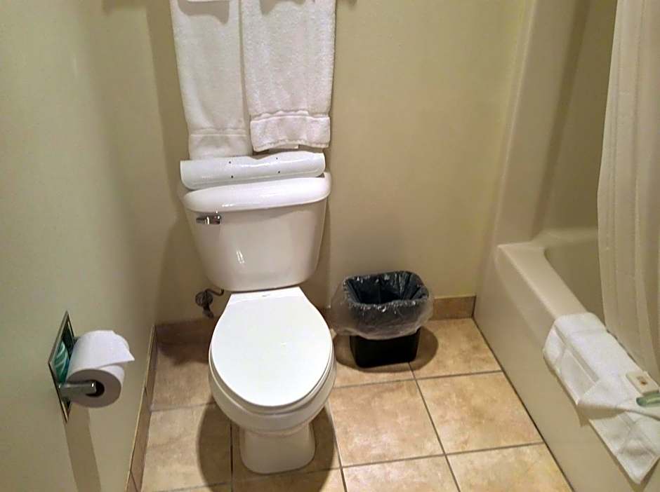 Baymont by Wyndham Harlan