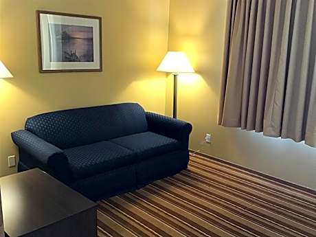Studio Suite with Two Queen Beds - Non-Smoking