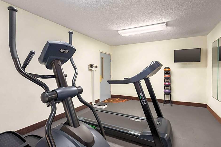 Days Inn by Wyndham Shallotte