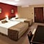 Lira Hotel