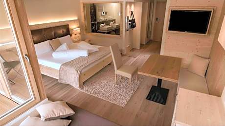 Superior Junior Suite