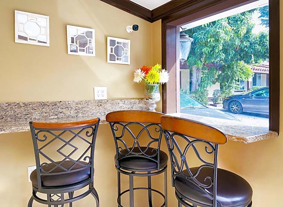 El Patio Inn Studio City