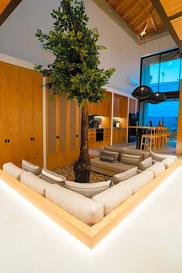 Capital Luxury Suites