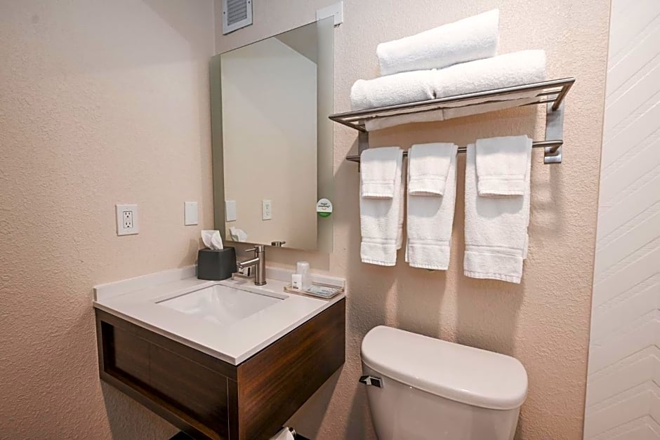 Holiday Inn Cleveland-Mayfield Hotel By IHG